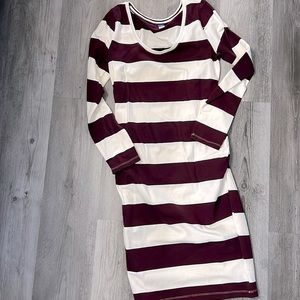 Women’s white and maroon stripe maternity dress